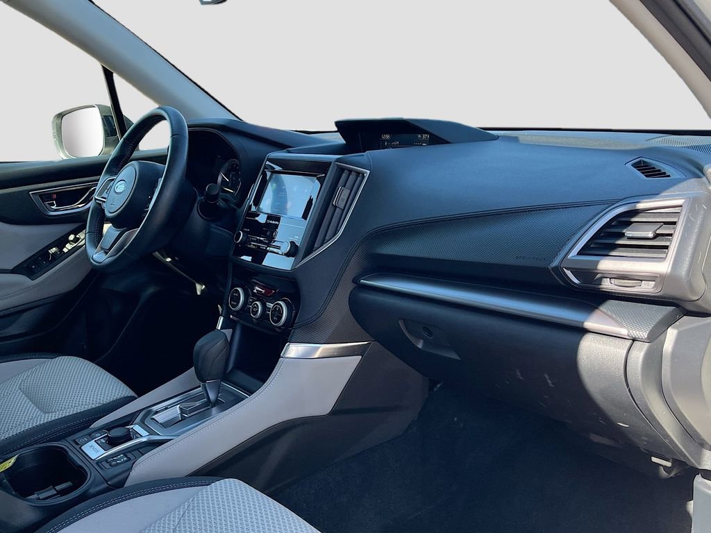 Used 2024 Subaru Forester Premium image 28
