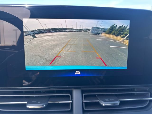 New 2026 Chevrolet Trax LT w/ Sunroof Package FWD image 22