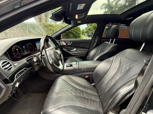 Used 2018 Mercedes-Benz S 560 Sedan w/ Premium Package image 10
