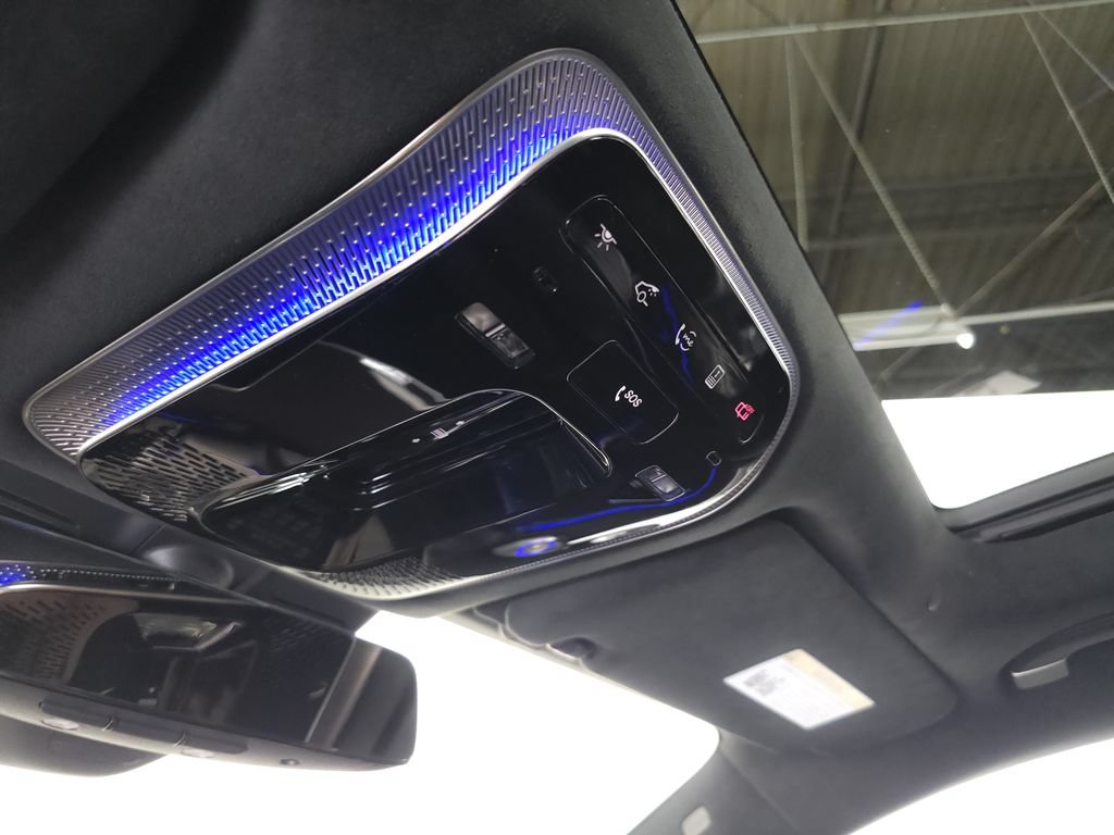 Used 2024 Mercedes-Benz S 63 AMG S w/ Carbon Fiber Exterior Package image 26