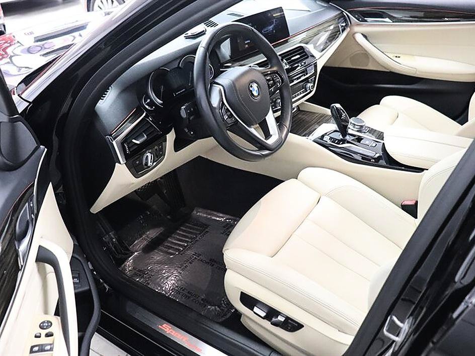 Used 2018 BMW 530i RWD image 10