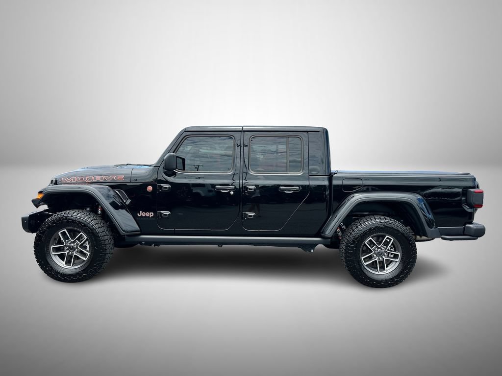 Used 2025 Jeep Gladiator Mojave AWD/4WD image 6