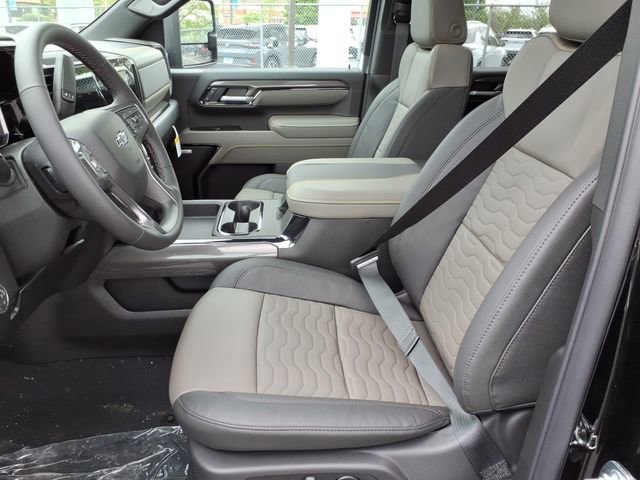 New 2026 Chevrolet Silverado 2500 ZR2 w/ LPO, Dark Essentials Package AWD/4WD image 6