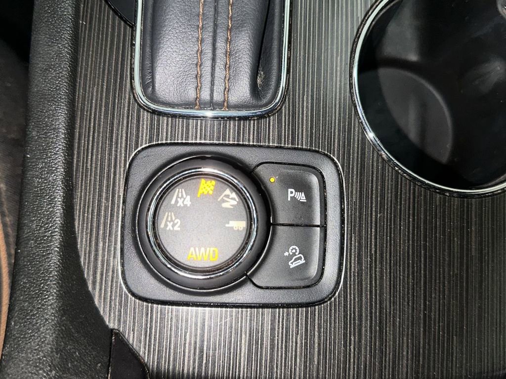Used 2017 GMC Acadia SLE w/ Driver Alert Package I AWD/4WD image 44
