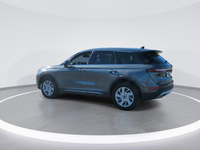 Used 2023 Lincoln Corsair AWD image 5