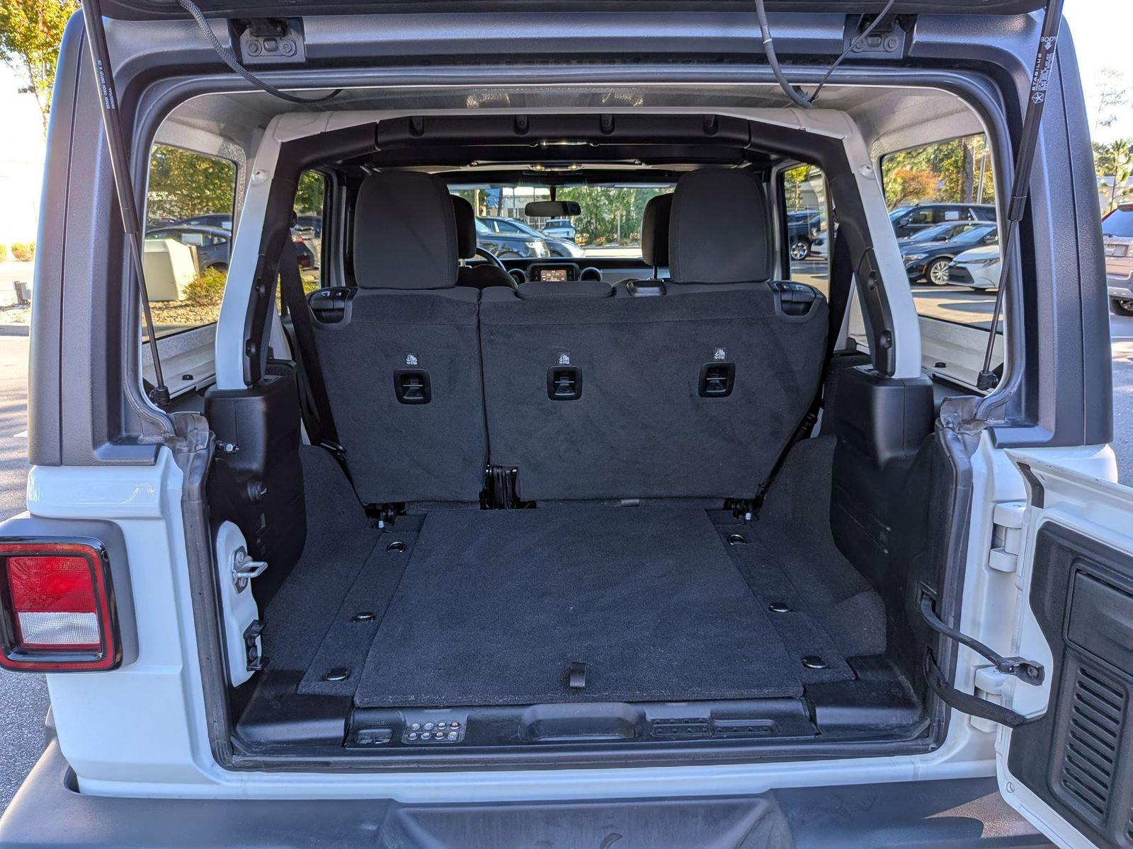 Used 2021 Jeep Wrangler Unlimited Sport AWD/4WD image 29