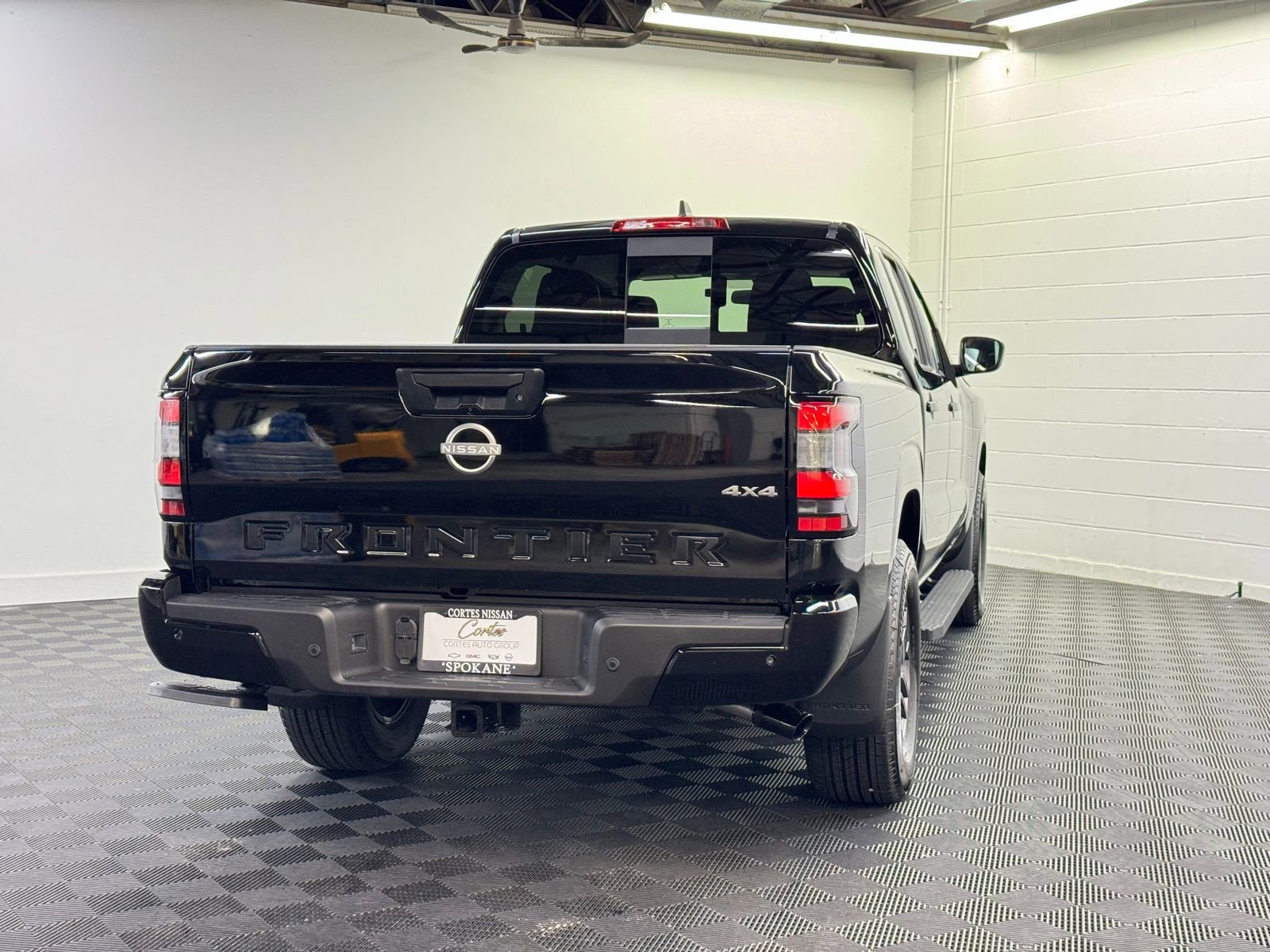 New 2026 Nissan Frontier SV image 2