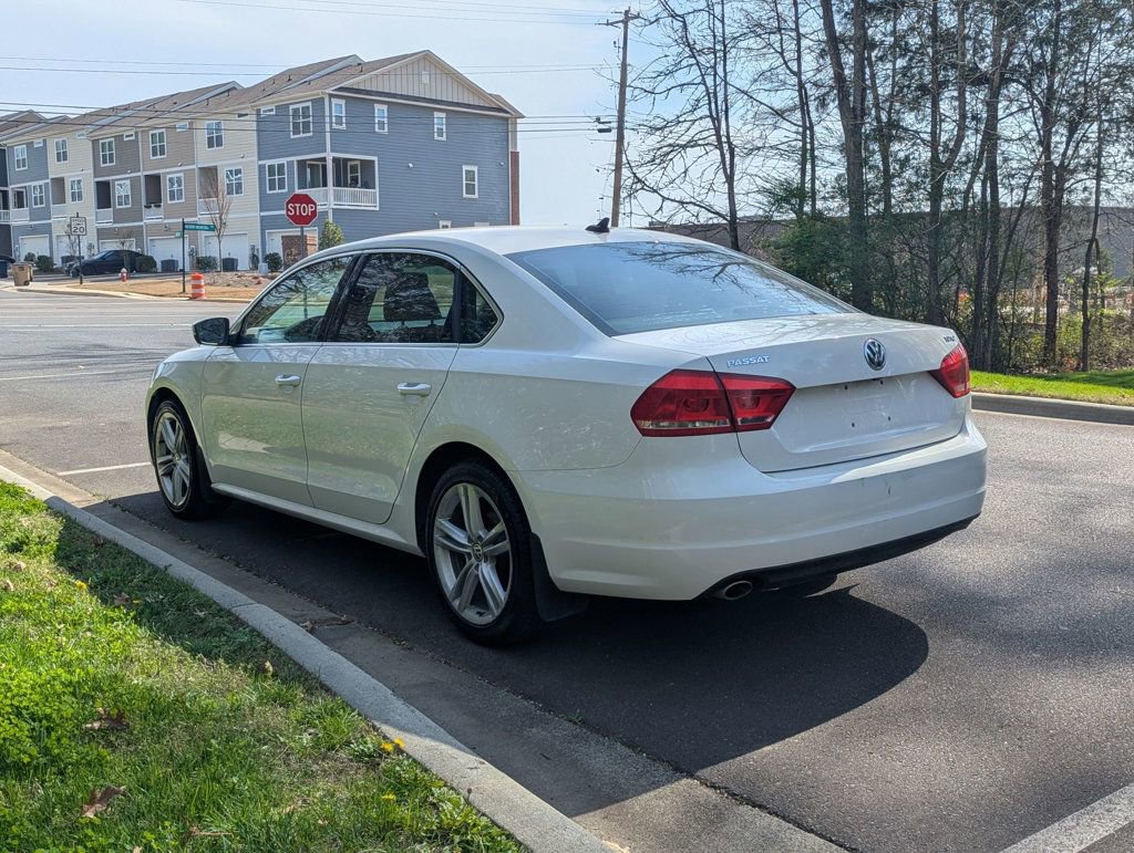 Used 2015 Volkswagen Passat TDI SE image 7