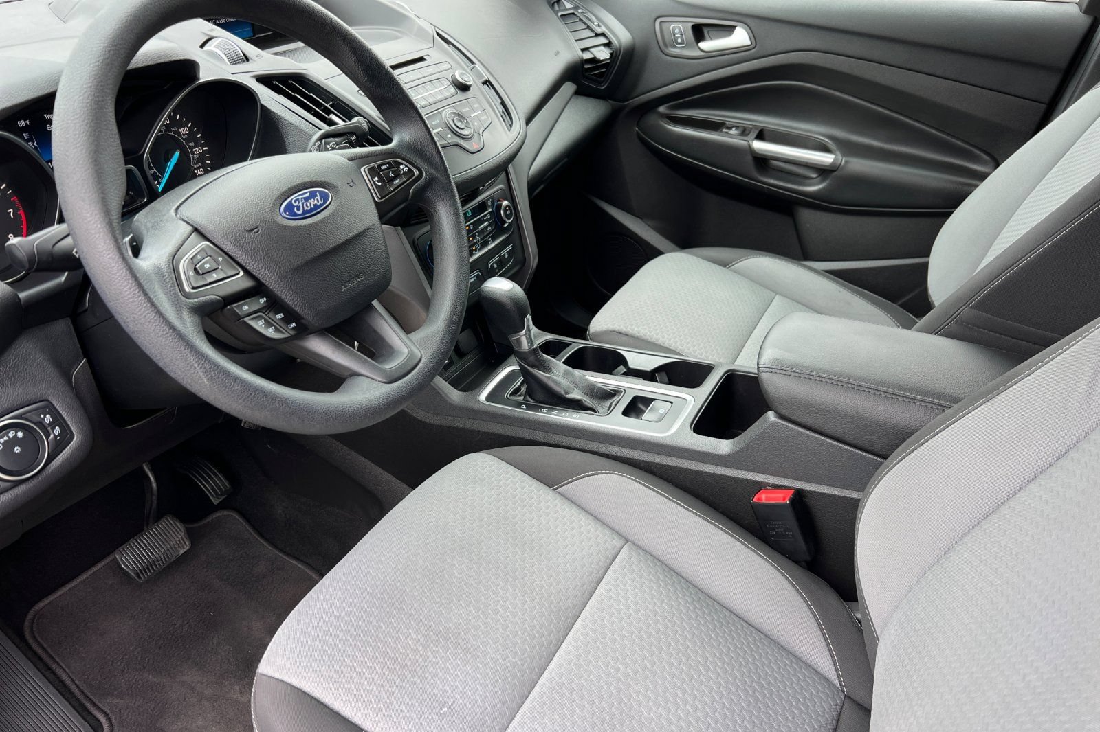 Used 2017 Ford Escape SE FWD image 10