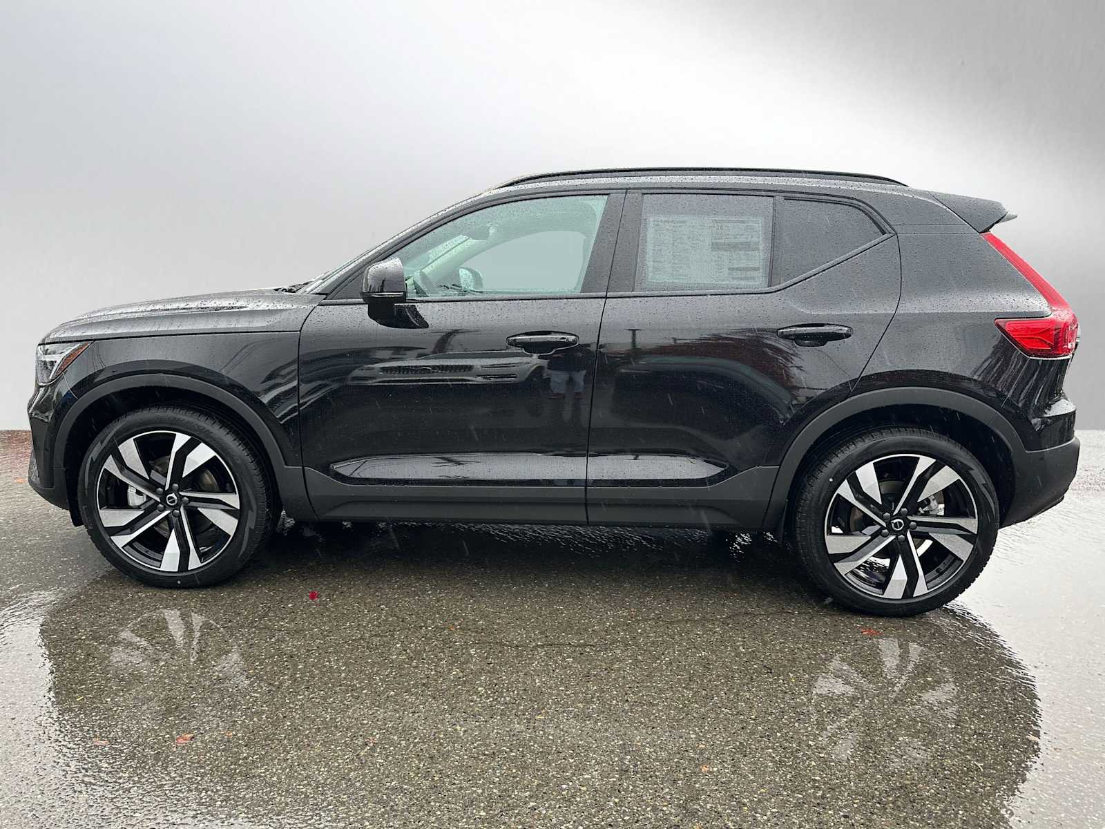 New 2026 Volvo XC40 B5 Ultra w/ Climate Package image 6