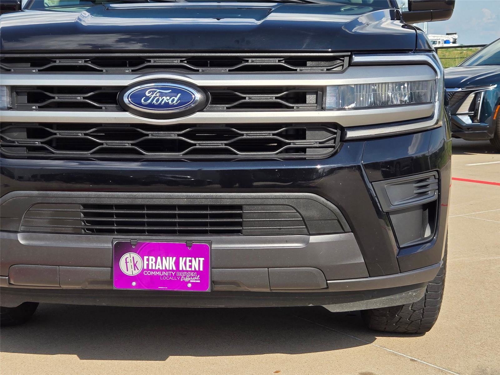 Used 2023 Ford Expedition XLT RWD image 6