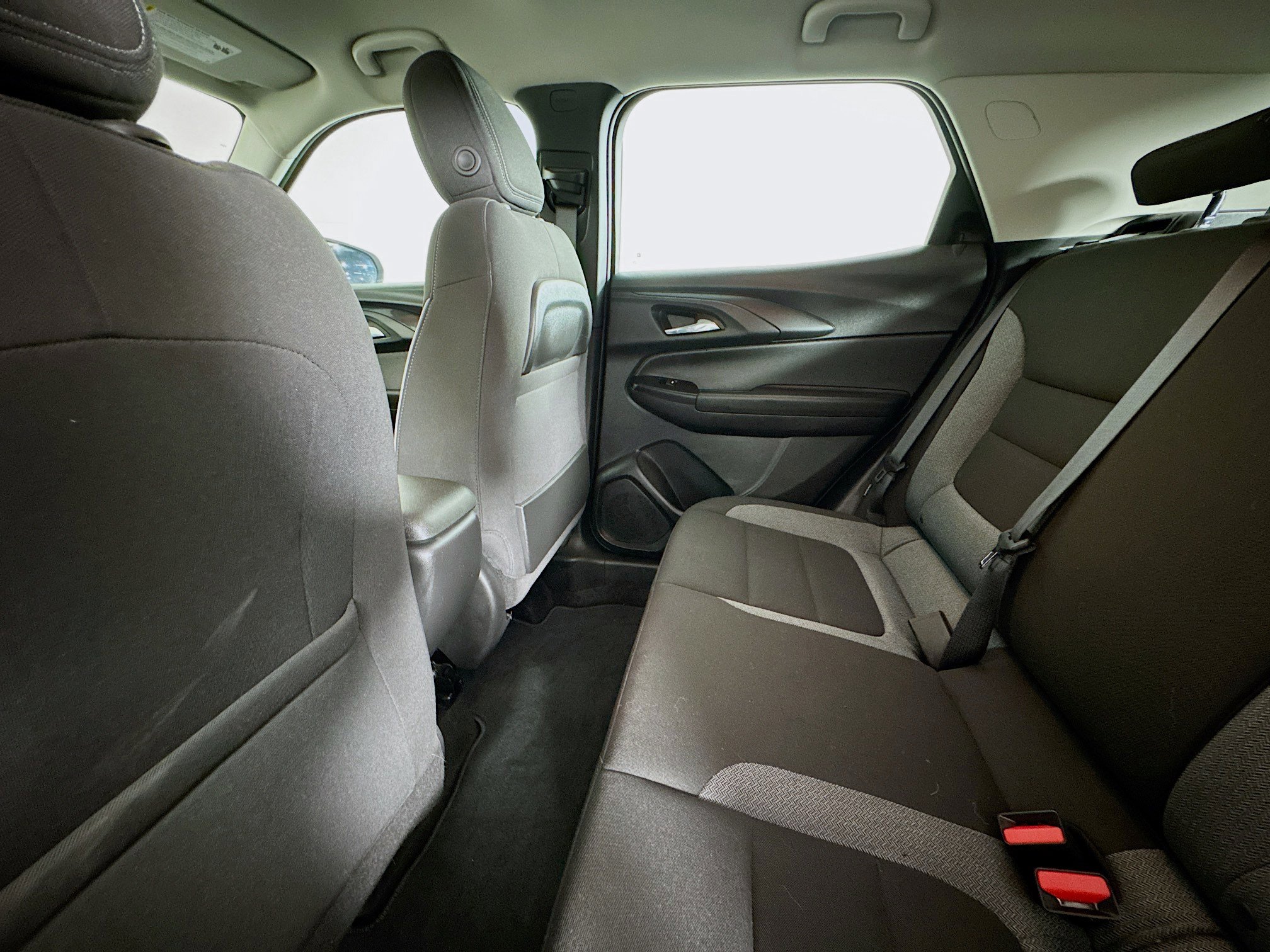 Used 2023 Chevrolet TrailBlazer LS FWD image 23