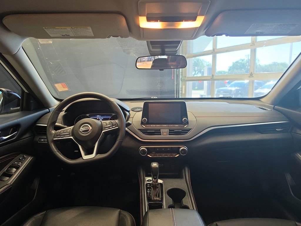 Used 2022 Nissan Altima 2.5 SR FWD image 18