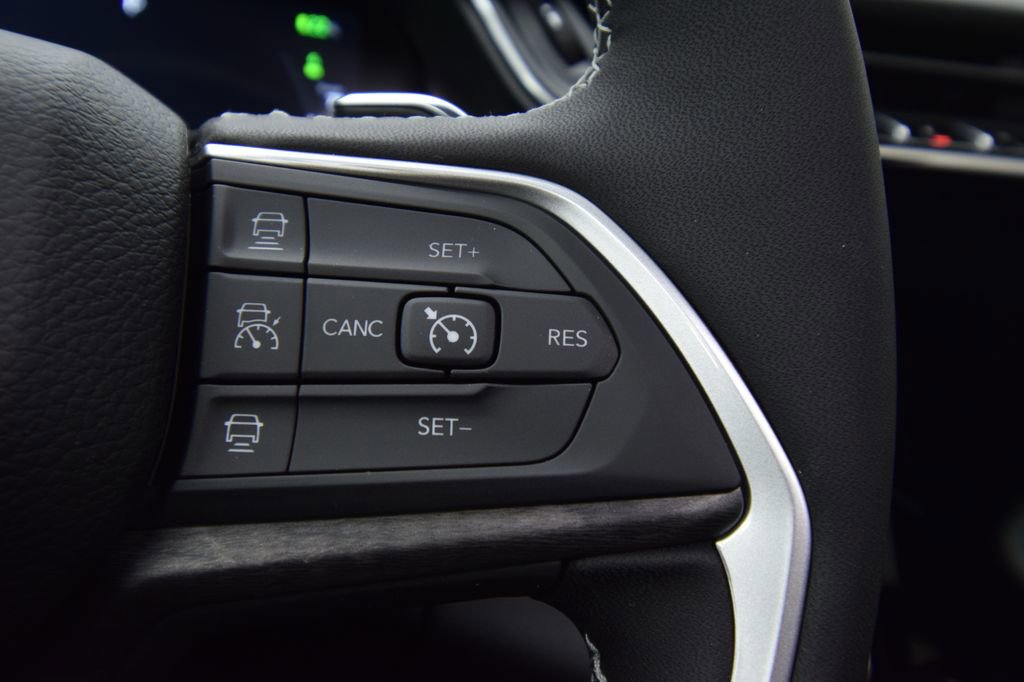 Used 2025 Jeep Grand Cherokee Limited 4xe image 30