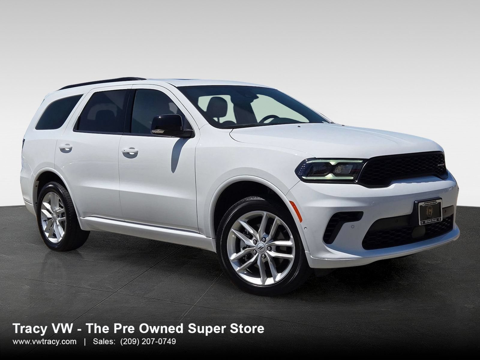 Used 2025 Dodge Durango GT AWD/4WD image 1