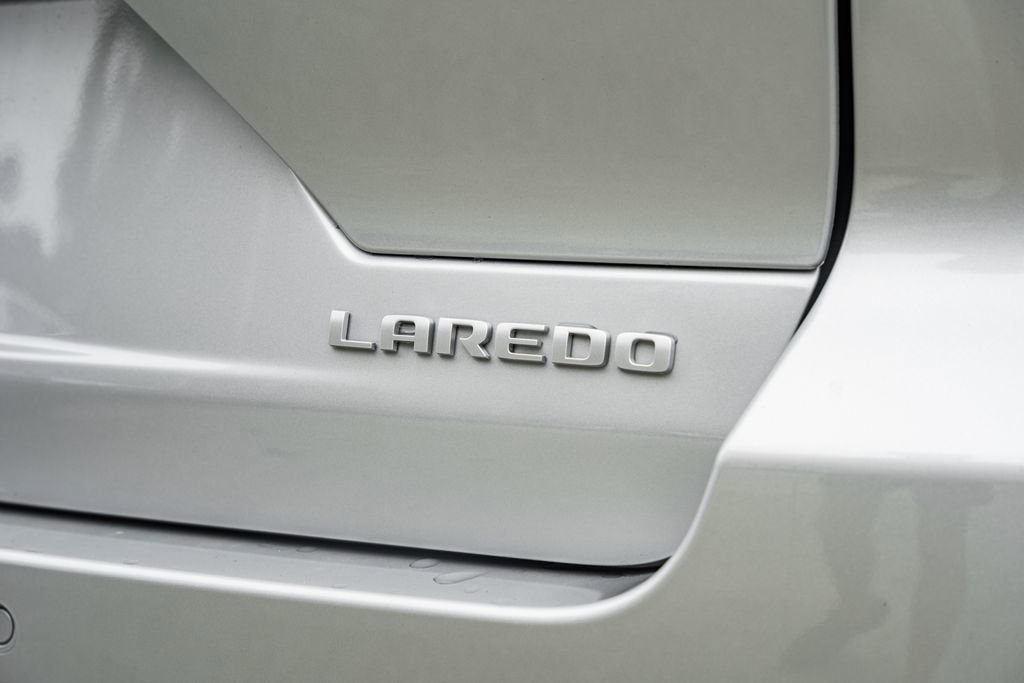 New 2025 Jeep Grand Cherokee Laredo X w/ Luxury Tech Group I image 7