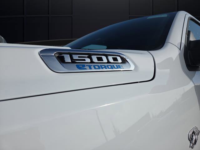 New 2026 RAM 1500 4x4 Crew Cab image 38