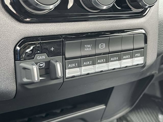 New 2026 RAM 3500 Tradesman AWD/4WD image 22