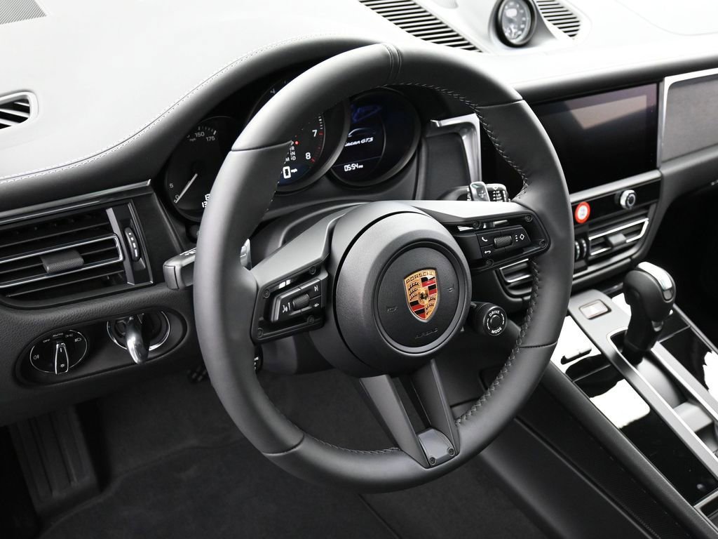 New 2026 Porsche Macan GTS AWD/4WD image 17