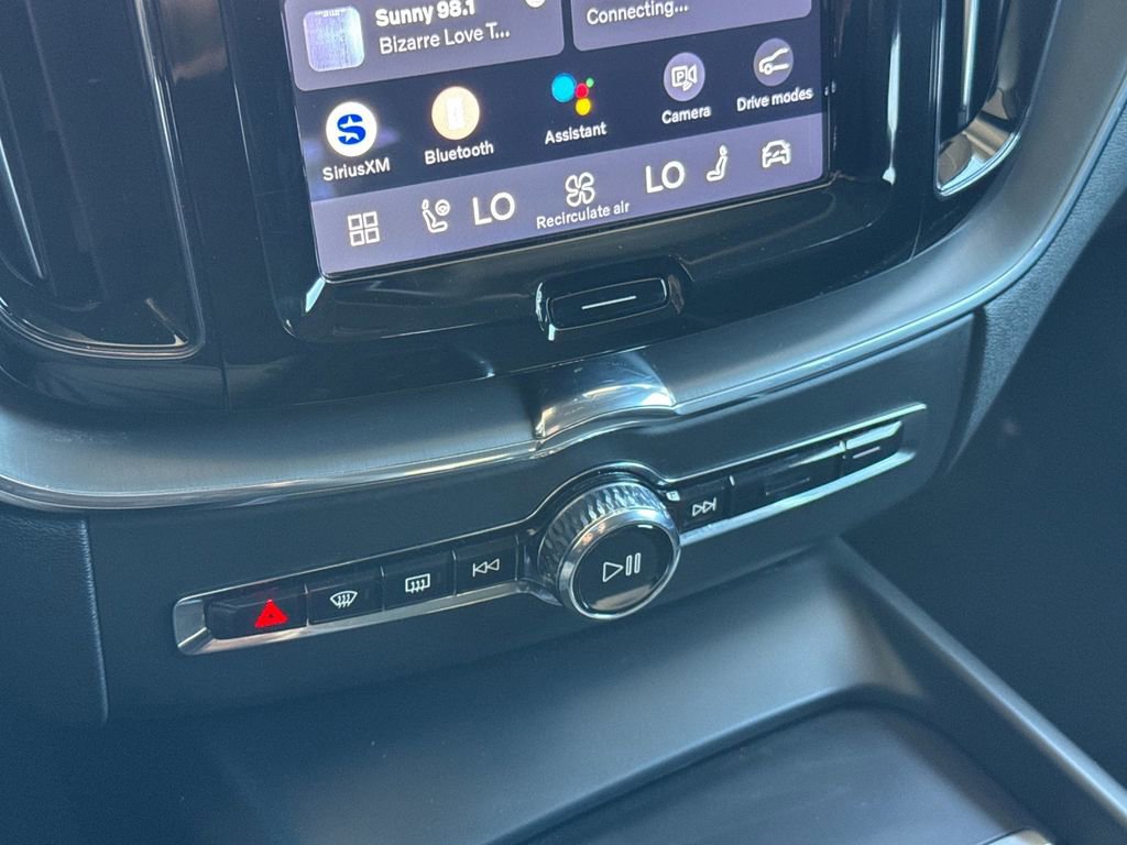 Certified 2025 Volvo XC60 B5 Core AWD/4WD image 20