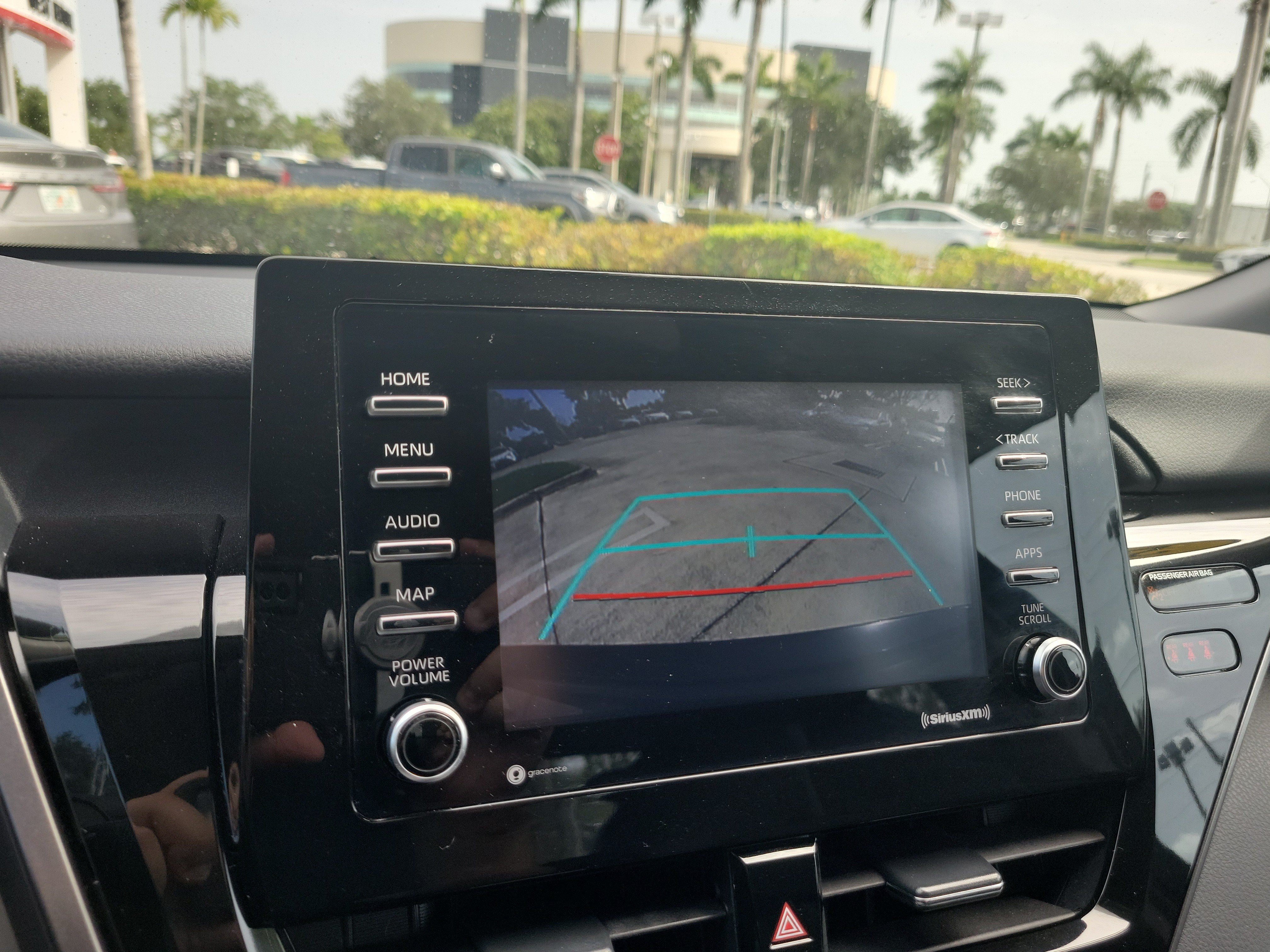 Used 2022 Toyota Camry SE FWD image 29