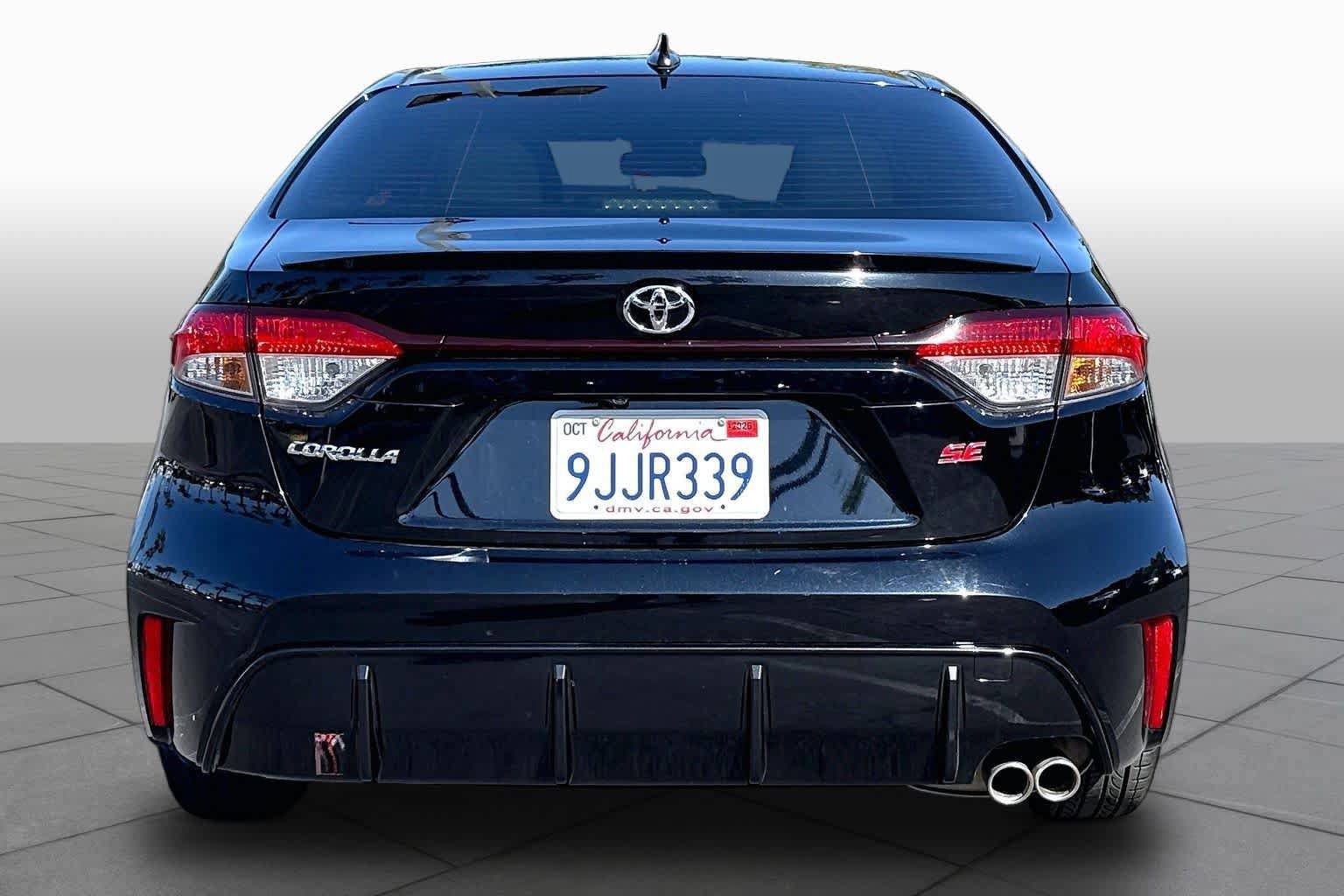 Certified 2024 Toyota Corolla SE w/ SE Premium Package FWD image 4