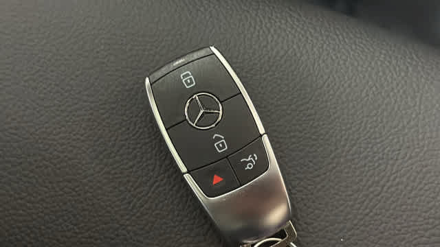 Certified 2026 Mercedes-Benz GLB 250 4MATIC image 39