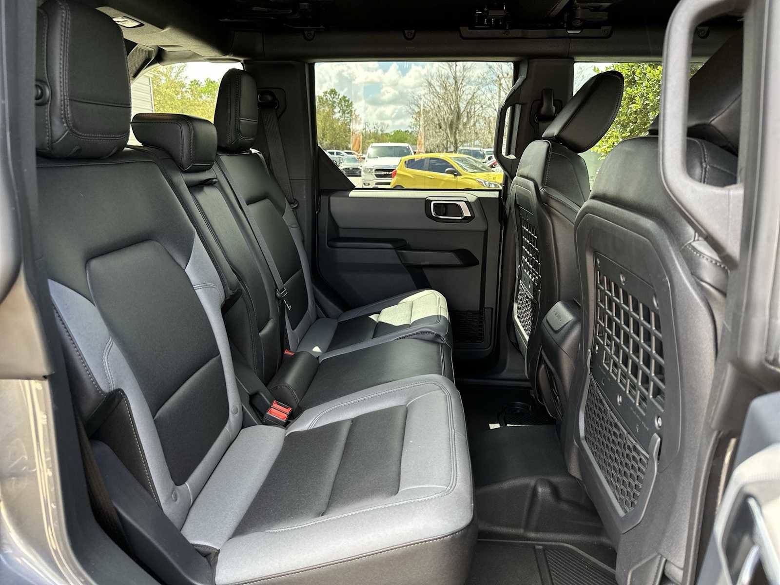 Used 2024 Ford Bronco Big Bend image 18