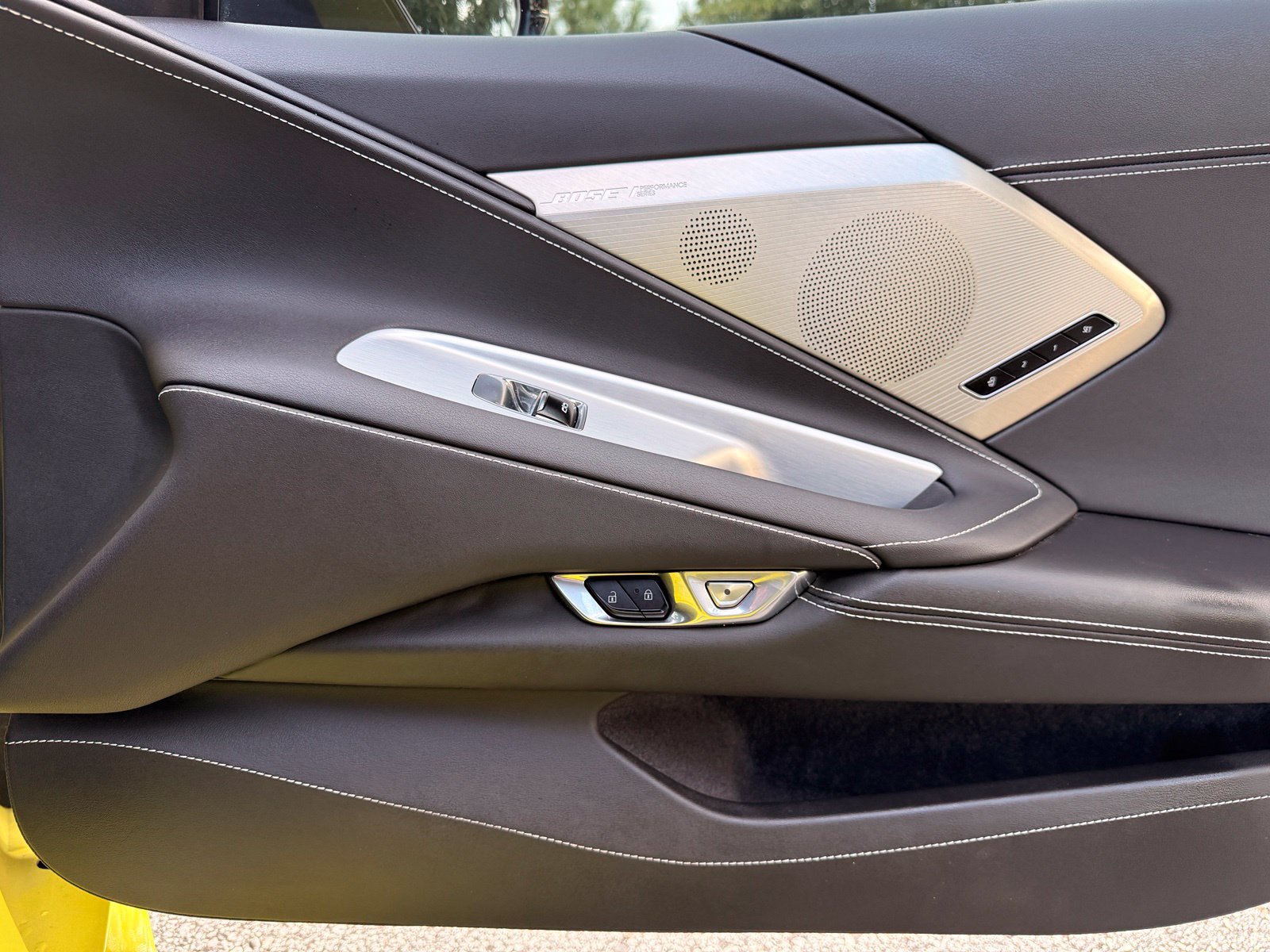 Used 2021 Chevrolet Corvette Stingray Preferred Cpe w/ Battery Protection Package RWD image 38