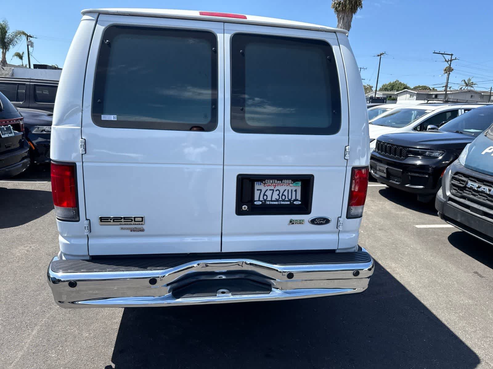Used 2014 Ford E-250 and Econoline 250 Extended RWD image 9