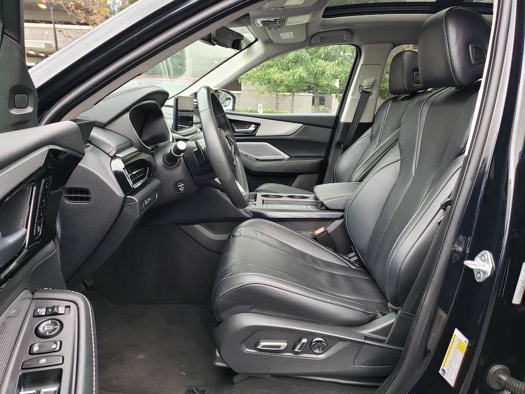Certified 2025 Acura MDX w/ Technology Package AWD/4WD image 17