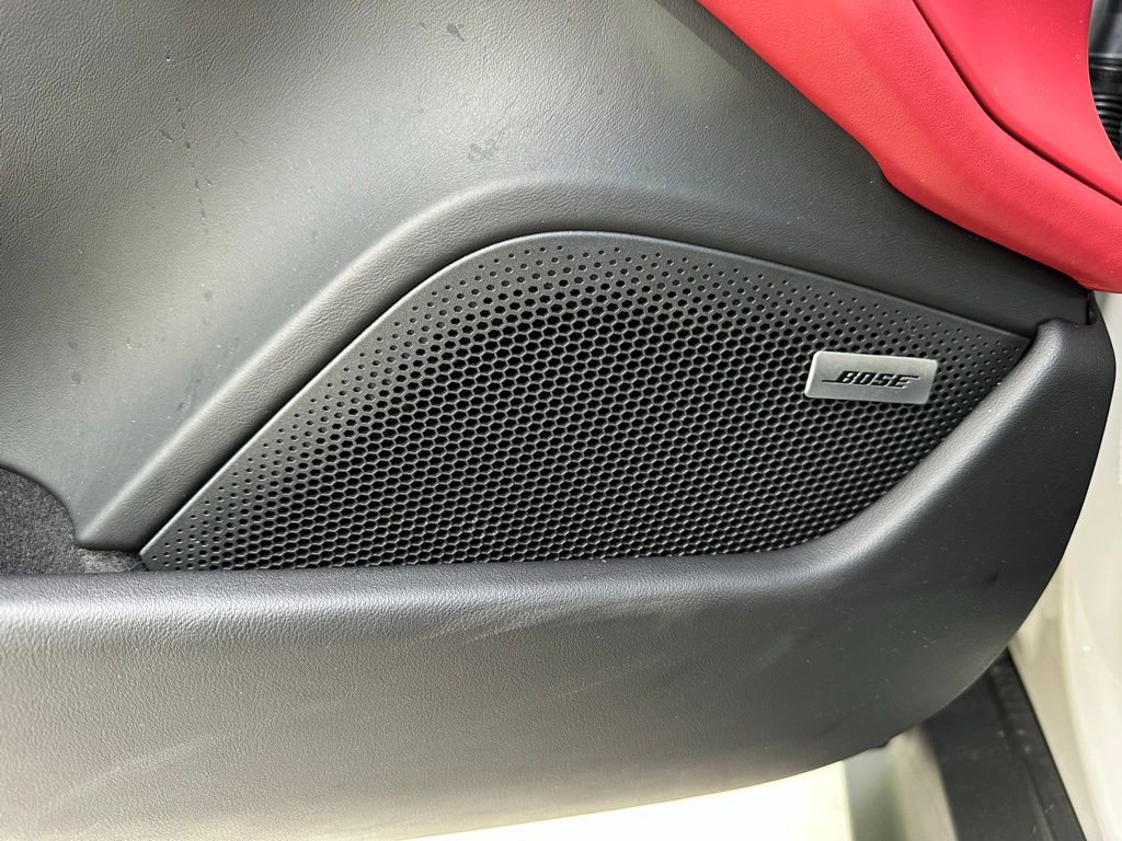 Used 2025 Porsche Taycan 4S image 21