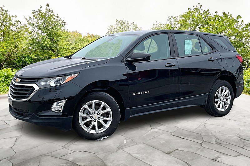 Used 2021 Chevrolet Equinox LS AWD/4WD image 1