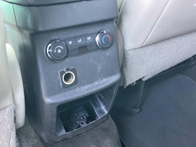 Used 2015 Ford Explorer XLT FWD image 16