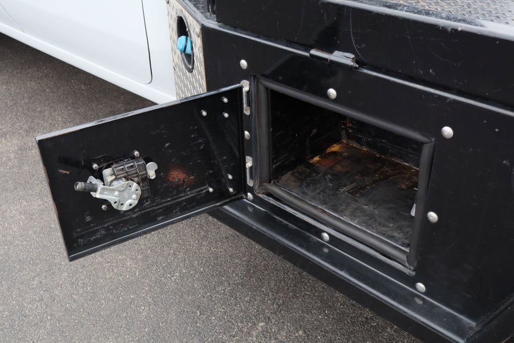 Used 2023 GMC Sierra 3500 Pro w/ Convenience Package image 22