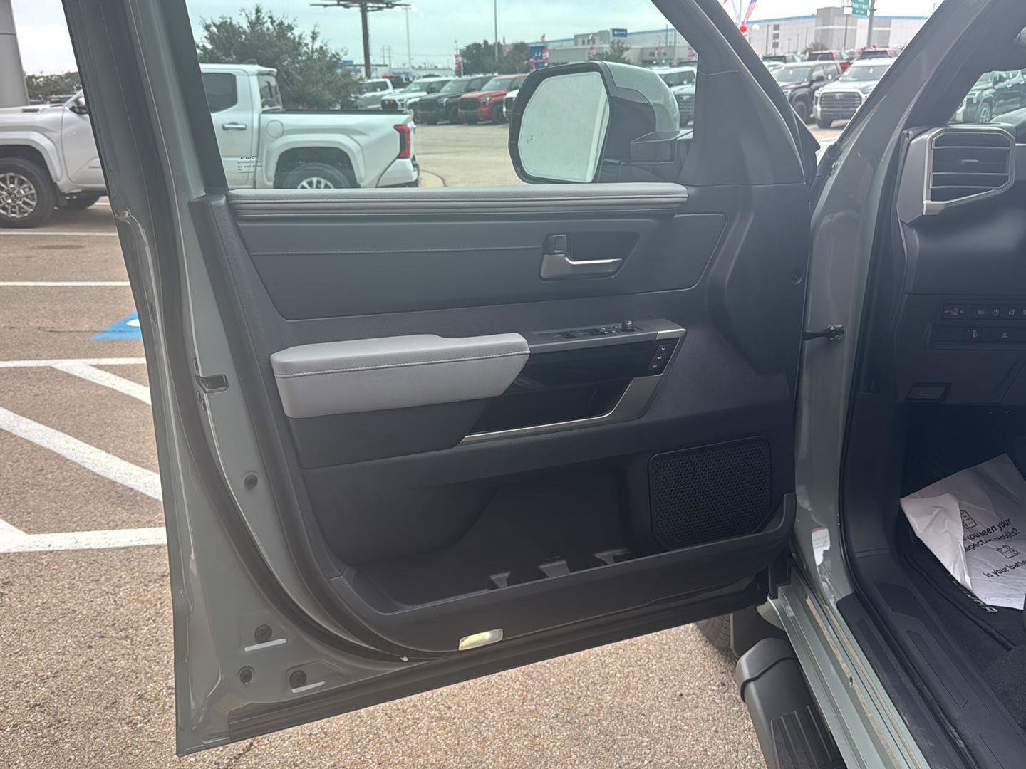 New 2026 Toyota Tundra Limited image 9