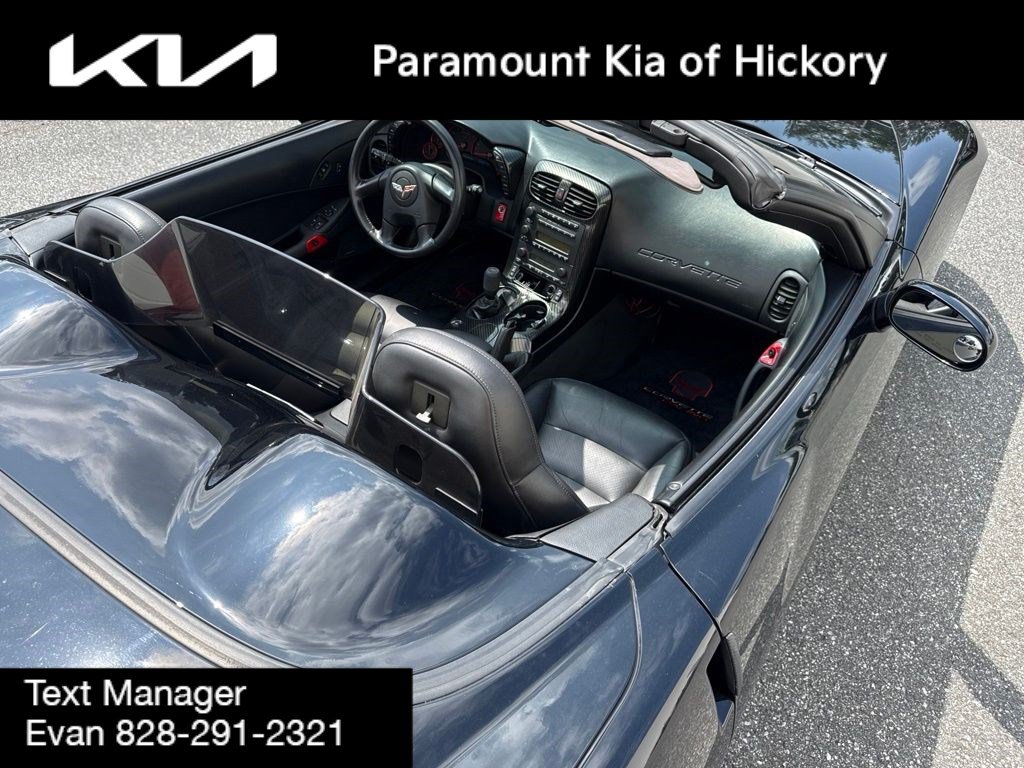 Used 2005 Chevrolet Corvette Convertible w/ Preferred Equipment Group RWD image 28