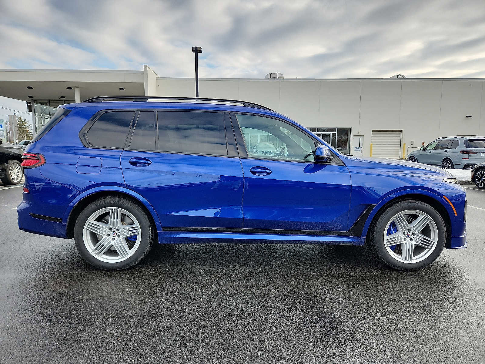 Certified 2023 BMW ALPINA XB7 image 7