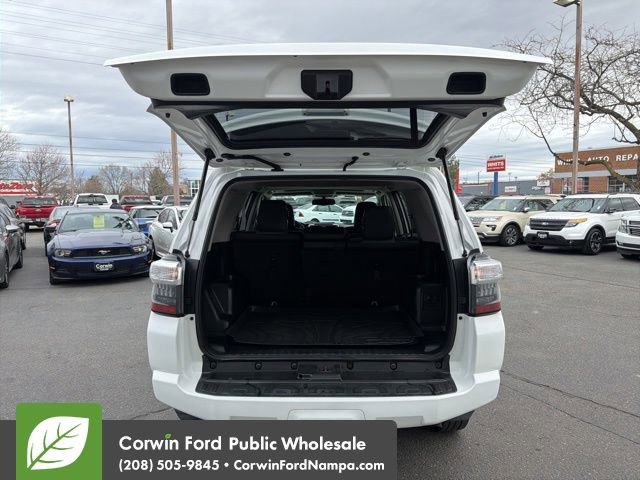 Used 2016 Toyota 4Runner SR5 Premium image 30