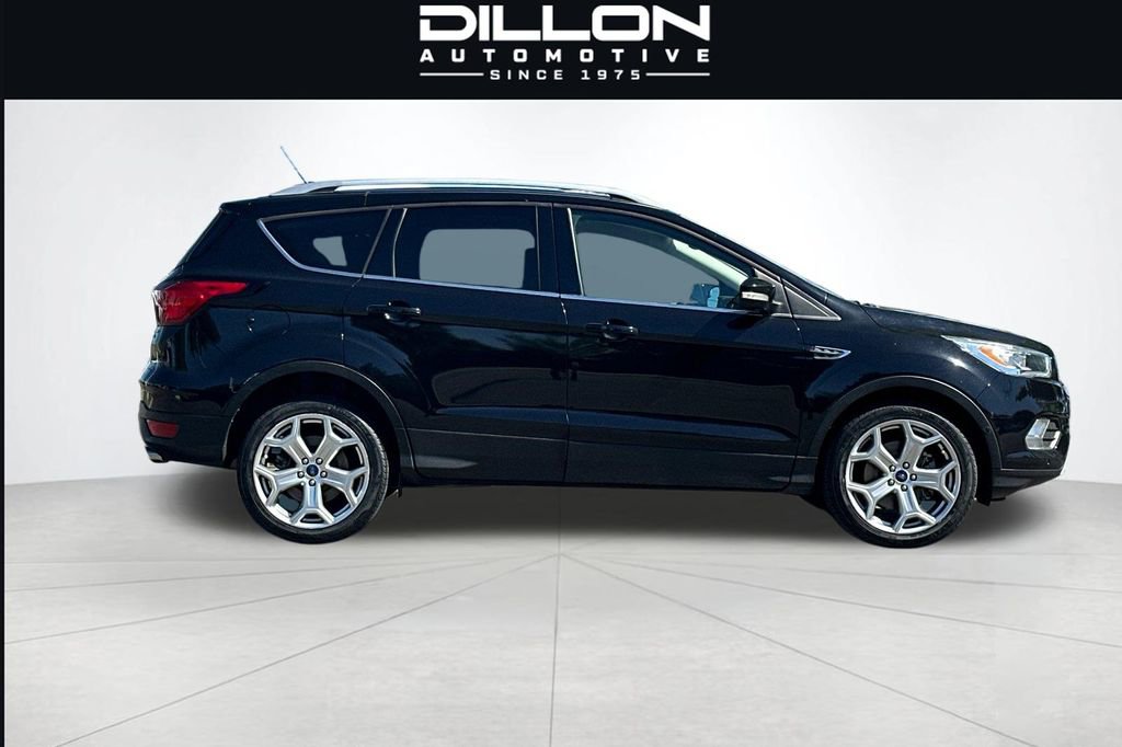 Used 2019 Ford Escape Titanium FWD image 3