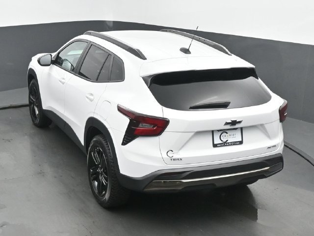 Used 2025 Chevrolet Trax ACTIV FWD image 39