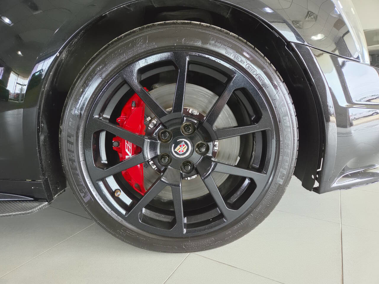 Used 2014 Cadillac CTS V RWD image 9