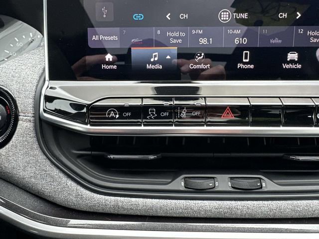 Used 2023 Jeep Compass Latitude w/ Sun and Sound Group image 42