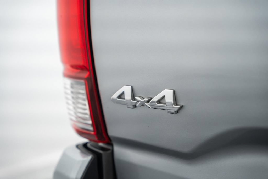 Certified 2023 Toyota Tacoma SR AWD/4WD image 9