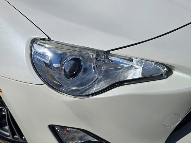 Used 2015 Scion FR-S image 20