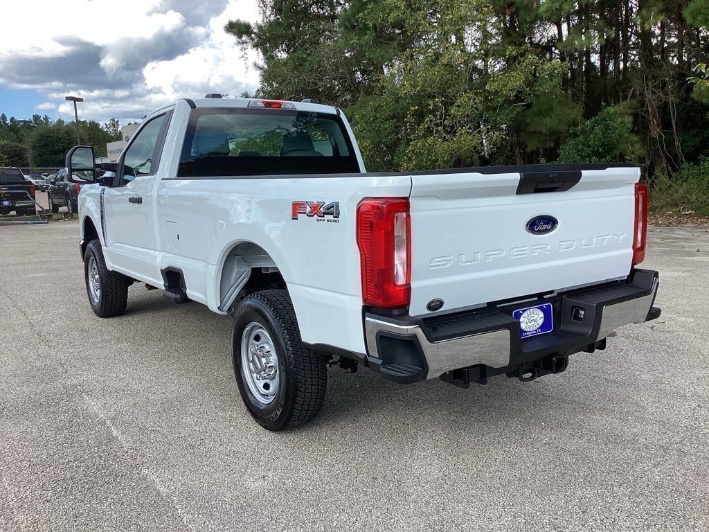 New 2025 Ford F250 XL w/ FX4 Off-Road Package image 7
