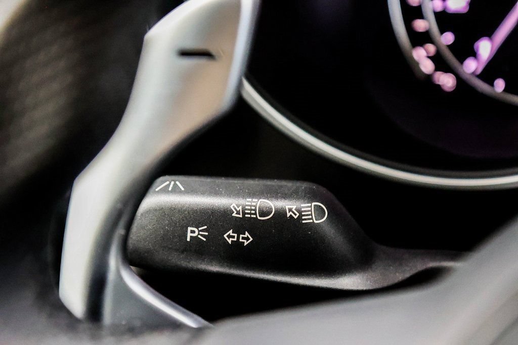Used 2023 Alfa Romeo Stelvio Veloce AWD/4WD image 37