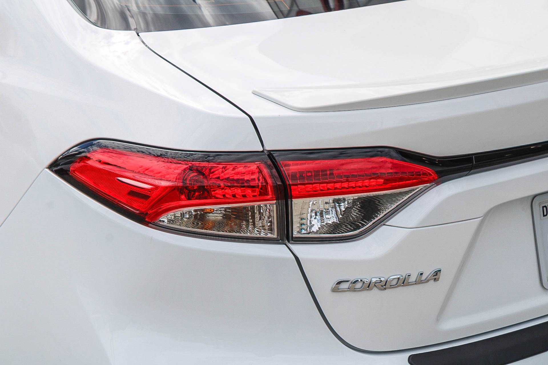 Certified 2025 Toyota Corolla SE w/ SE Premium Package FWD image 10
