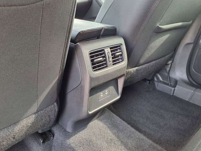 Used 2025 Nissan Rogue SV FWD image 19