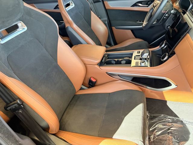 Used 2023 Jaguar F-PACE SVR image 17